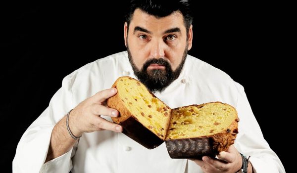 Cinegiornale.net panettoni-stellati-quello-di-canavacciuolo-va-ordinato-entro-questa-data-non-perdere-la-sua-prelibatezza-600x350 Panettoni Stellati: quello di Canavacciuolo va ordinato entro questa data | Non perdere la sua prelibatezza Gossip News  