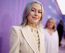 Cinegiornale.net phoebe-bridgers-sara-in-i-saw-the-tv-glow-3-220x180 Phoebe Bridgers sarà in I Saw the TV Glow Cinema News  