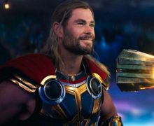 Cinegiornale.net quanto-e-costato-thor-love-and-thunder-lenorme-budget-lo-rende-uno-dei-film-marvel-piu-costosi-di-sempre-220x180 Quanto è costato Thor: Love and Thunder? L’enorme budget lo rende uno dei film Marvel più costosi di sempre News  