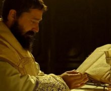 Cinegiornale.net shia-labeouf-e-padre-pio-nelle-prime-immagini-del-film-di-abel-ferrara-220x180 Shia LaBeouf è Padre Pio nelle prime immagini del film di Abel Ferrara News  
