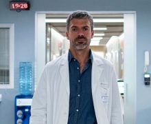 Cinegiornale.net doc-3-le-anticipazioni-della-seconda-puntata-andrea-affronta-i-ricordi-riccardo-e-in-crisi-220x180 Doc 3, le anticipazioni della seconda puntata: Andrea affronta i ricordi, Riccardo è in crisi News  