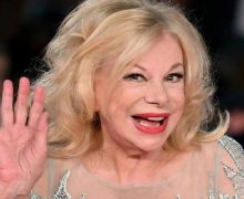Cinegiornale.net e-morta-sandra-milo-addio-alla-musa-di-federico-fellini-icona-del-cinema-italiano-220x180 È Morta Sandra Milo, addio alla musa di Federico Fellini icona del cinema italiano News  