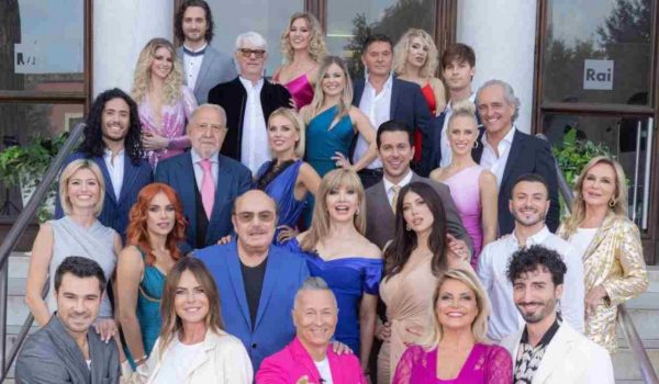Cinegiornale.net famosa-conduttrice-operata-durgenza-la-situazione-e-delicata-colleghi-in-apprensione-600x350 Famosa conduttrice operata d’urgenza: la situazione è delicata | Colleghi in apprensione Gossip News  