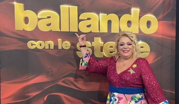 Cinegiornale.net isola-dei-famosi-il-cast-fara-impazzire-chiamata-bollente-per-un-volto-famoso-di-ballando-600x350 Isola dei Famosi, il cast farà impazzire: chiamata bollente per un volto famoso di Ballando Gossip News  