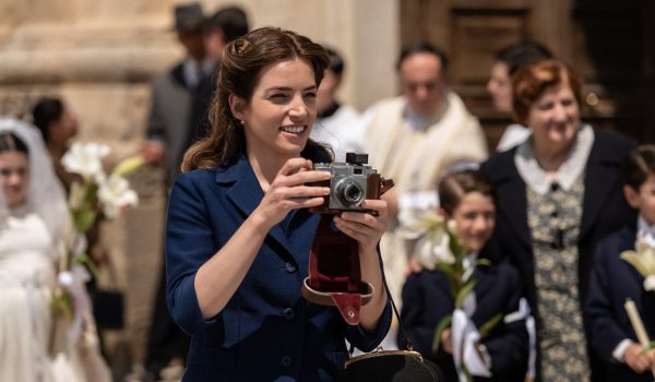 Cinegiornale.net la-luce-nella-masseria-stasera-su-rai-uno-il-film-che-celebra-i-70-anni-della-televisione-600x350 La luce nella masseria, stasera su Rai Uno il film che celebra i 70 anni della televisione News  