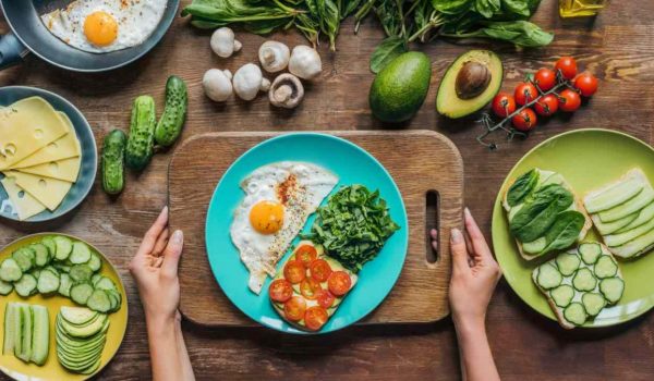 Cinegiornale.net lora-migliore-per-mangiare-se-vuoi-perdere-peso-colazione-pranzo-e-cena-600x350 L’ora migliore per mangiare se vuoi perdere peso: colazione, pranzo e cena News  