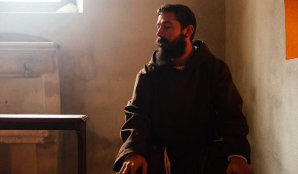 Cinegiornale.net shia-labeouf-e-la-chiesa-cattolica-a-che-punto-e-il-suo-rapporto-con-dio-600x350 Shia LaBeouf e la chiesa cattolica: a che punto è il suo rapporto con Dio Gossip News  