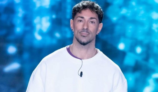 Cinegiornale.net emanuele-lo-confessa-quella-notte-ha-cambiato-tutto-brividi-1-600x350 Emanuele Lo confessa: quella notte ha cambiato tutto | “Brividi!” Gossip News  