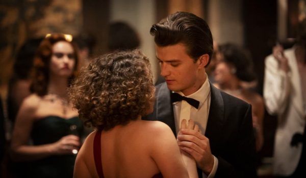 Cinegiornale.net finalmente-lalba-la-recensione-a-cinecitta-i-sogni-si-avverano-600x350 Finalmente l’alba, la recensione | A Cinecittà i sogni si avverano News Recensioni  