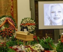 Cinegiornale.net il-saluto-dellanica-a-sandra-milo-220x180 Il saluto dell’ANICA a Sandra Milo News  