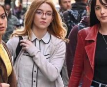 Cinegiornale.net madame-web-e-il-successore-spirituale-di-una-serie-tv-della-dc-che-e-finita-nel-dimenticatoio-220x180 Madame Web è il successore spirituale di una serie TV della DC che è finita nel dimenticatoio News  