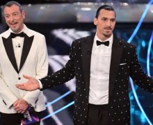 Cinegiornale.net sanremo-2024-ibrahimovic-da-il-calcio-di-inizio-amadeus-fermati-il-corpo-ti-dice-basta-220x180 Sanremo 2024: Ibrahimovic dà il calcio di inizio | Amadeus fermati, “il corpo ti dice basta” News  