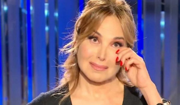 Cinegiornale.net barbara-durso-in-lacrime-il-divorzio-e-definitivo-tutti-me-lo-chiedono-600x350 Barbara d’Urso in lacrime, il divorzio è definitivo | “Tutti me lo chiedono” Gossip News  