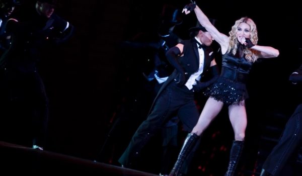 Cinegiornale.net madonna-scandalosa-i-fan-sconvolti-sputa-sul-pubblico-600x350 Madonna scandalosa, i fan sconvolti | Sputa sul pubblico Gossip News  