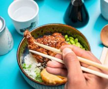 Cinegiornale.net mangiare-ramen-insieme-ai-personaggi-degli-anime-giapponesi-in-italia-si-puo-ecco-dove-220x180 Mangiare ramen insieme ai personaggi degli anime giapponesi | In Italia si può, ecco dove News  