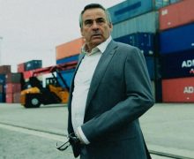 Cinegiornale.net mano-de-hierro-recensione-dei-primi-2-episodi-220x180 Mano de hierro: recensione dei primi 2 episodi News Recensioni Serie-tv  