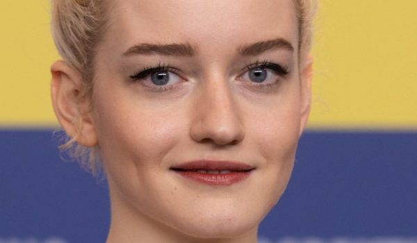 Cinegiornale.net fantastici-4-julia-garner-interpretera-silver-surfer-nel-reboot-dellmcu-600x350 Fantastici 4, Julia Garner interpreterà Silver Surfer nel reboot dell’MCU News  