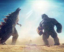 Cinegiornale.net godzilla-e-kong-mantiene-il-primo-posto-al-botteghino-mentre-omen-lorigine-del-presagio-vacilla-1-220x180 Godzilla e Kong mantiene il primo posto al botteghino mentre Omen – L’Origine Del Presagio vacilla News  