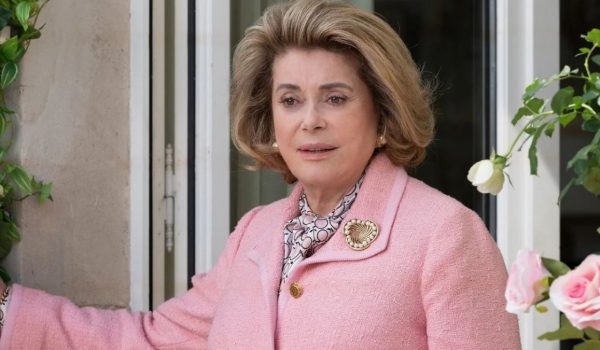 Cinegiornale.net la-moglie-del-presidente-dal-24-aprile-al-cinema-600x350 La Moglie del Presidente, dal 24 aprile al cinema Cinema News  