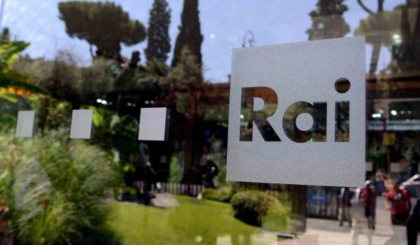 Cinegiornale.net la-nota-showgirl-rai-in-ospedale-stavo-per-lasciarci-le-penne-600x350 La nota showgirl RAI in ospedale: “Stavo per lasciarci le penne” Gossip News  