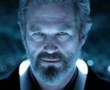 Cinegiornale.net tron-3-jeff-bridges-conferma-il-suo-ritorno-in-ares-220x180 Tron 3, Jeff Bridges conferma il suo ritorno in Ares News  