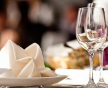 Cinegiornale.net roma-se-vuoi-cenare-con-i-gatti-questo-e-il-posto-giusto-ma-occhio-al-menu-220x180 Roma, se vuoi cenare con i gatti questo è il posto giusto | Ma occhio al menù News  