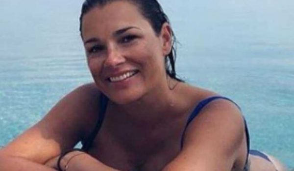 Cinegiornale.net grassa-e-vecchia-la-showgirl-presa-in-giro-non-cede-e-pubblica-la-foto-in-bikini-600x350 “Grassa e vecchia”: la showgirl presa in giro non cede e pubblica la foto in bikini Gossip News  