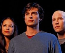 Cinegiornale.net smallville-michael-rosenbaum-offre-aggiornamenti-sulle-serie-animata-1-220x180 Smallville: Michael Rosenbaum offre aggiornamenti sulle serie animata News  