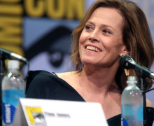 Cinegiornale.net venezia-81-sigourney-weaver-piange-dopo-che-un-reporter-collega-ripley-di-alien-a-kamala-harris-pensare-che-il-mio-lavoro-possa-avere-a-che-fare-con-la-sua-ascesa-mi-rende-220x180 Venezia 81: Sigourney Weaver piange dopo che un reporter collega Ripley di “Alien” a Kamala Harris, “Pensare che il mio lavoro possa avere a che fare con la sua ascesa mi rende felice” News  