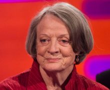 Cinegiornale.net maggie-smith-il-cast-di-harry-potter-rende-omaggio-allattrice-dopo-la-sua-scomparsa-220x180 Maggie Smith: il cast di Harry Potter rende omaggio all’attrice dopo la sua scomparsa News  