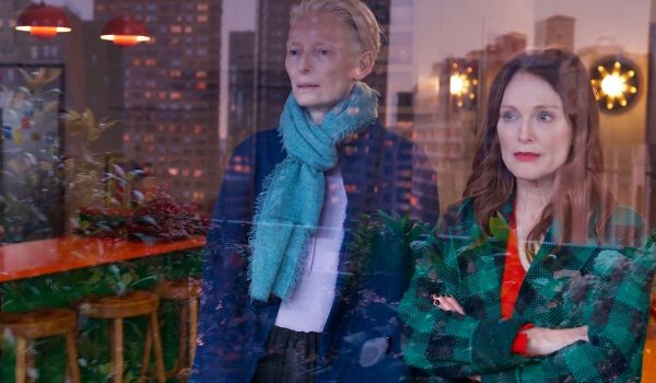 Cinegiornale.net the-room-next-door-almodovar-commuove-con-tilda-swinton-e-julianne-moore-la-recensione-da-venezia-81-600x350 The Room Next Door: Almodóvar commuove con Tilda Swinton e Julianne Moore. La recensione da Venezia 81 News Recensioni  