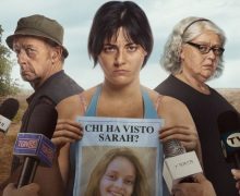 Cinegiornale.net avetrana-qui-non-e-hollywood-la-recensione-della-serie-disney-sul-delitto-di-sarah-scazzi-220x180 Avetrana – Qui non è Hollywood, la recensione della serie Disney sul delitto di Sarah Scazzi News Serie-tv  
