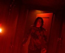 Cinegiornale.net halloween-casalingo-10-film-da-vedere-in-streaming-con-pizza-e-coca-cola-sul-divano-220x180 Halloween a casa? Ecco 10 film imperdibili da vedere con pizza e Coca-Cola News  