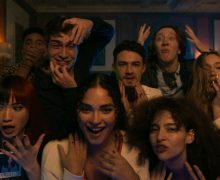 Cinegiornale.net its-whats-inside-la-recensione-del-film-netflix-di-greg-jardin-220x180 It’s What’s Inside: la recensione del film Netflix di Greg Jardin News Recensioni  
