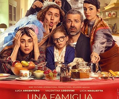 Cinegiornale.net una-famiglia-sottosopra-420x350 Una Famiglia Sottosopra Cinema News  