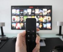 Cinegiornale.net capodanno-2025-in-tv-cosa-vedere-la-notte-di-san-silvestro-220x180 Capodanno 2025 in tv: cosa vedere la notte di San Silvestro News  