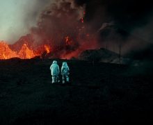 Cinegiornale.net la-palma-la-serie-catastrofica-netflix-e-basata-su-una-storia-vera-ecco-tutto-quello-che-dovete-sapere-220x180 La Palma, la serie catastrofica Netflix è basata su una storia vera? Ecco tutto quello che dovete sapere News  