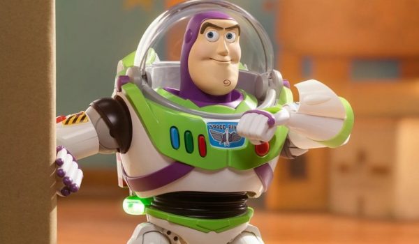 Cinegiornale.net toy-story-5-tim-allen-il-doppiatore-di-buzz-lightyear-anticipa-qualche-dettaglio-sul-nuovo-capitolo-del-cartone-600x350 Toy Story 5: Tim Allen il doppiatore di Buzz Lightyear anticipa qualche dettaglio sul nuovo capitolo del cartone News  