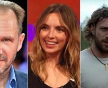 Cinegiornale.net 28-anni-dopo-jodie-comer-e-ralph-fiennes-insieme-nelle-nuove-immagini-del-film-220x180 28 anni dopo: Jodie Comer e Ralph Fiennes insieme nelle nuove immagini del film News  