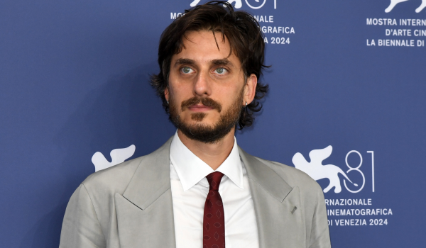 Cinegiornale.net m-il-figlio-del-secolo-per-luca-marinelli-interpretare-mussolini-e-stato-devastante-600x350 M – Il Figlio del Secolo, per Luca Marinelli interpretare Mussolini è stato “devastante” News  