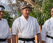 Cinegiornale.net cobra-kai-il-trailer-degli-ultimi-episodi-della-sesta-e-stagione-finale-della-serie-220x180 Cobra Kai: il trailer degli ultimi episodi della sesta e stagione finale della serie News  
