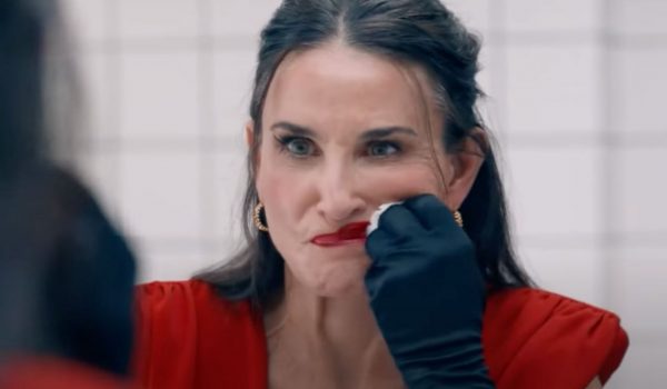 Cinegiornale.net the-substance-arriva-in-streaming-dove-e-quando-vedere-lhorror-con-demi-moore-600x350 The Substance arriva in streaming, dove e quando vedere l’horror con Demi Moore News  