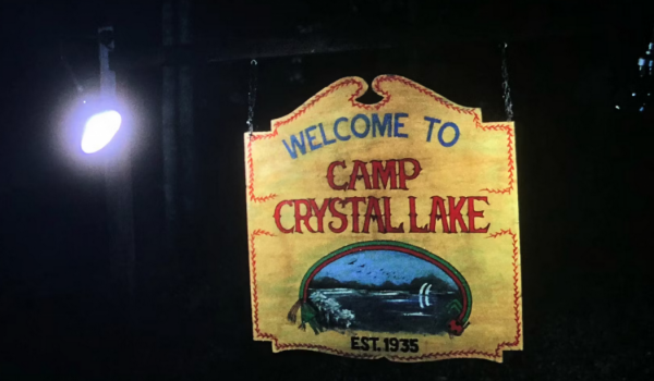 Cinegiornale.net crystal-lake-la-serie-prequel-di-venerdi-13-e-finalmente-realta-ecco-i-nuovi-emozionanti-aggiornamenti-600x350 Crystal Lake, la serie prequel di Venerdì 13 è finalmente realtà: ecco i nuovi emozionanti aggiornamenti News  