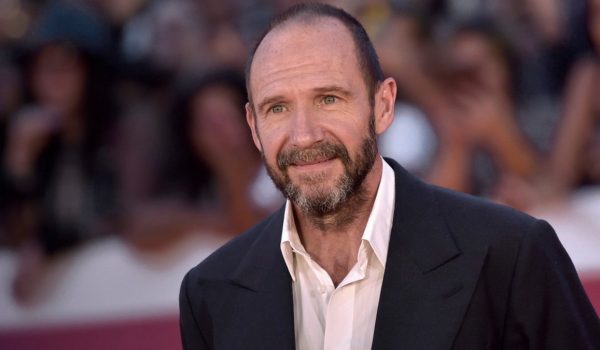 Cinegiornale.net ralph-fiennes-lattore-sara-il-coriolanus-snow-in-hunger-games-lalba-della-mietitura-600x350 Ralph Fiennes: l’attore sarà Il Coriolanus Snow in Hunger Games – L’Alba della Mietitura News  