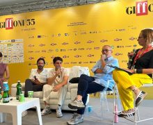 Cinegiornale.net antonello-ci-ha-salvati-claudio-amendola-racconta-il-misterioso-incidente-sul-set-de-i-cesaroni-al-giffoni-1-220x180 “Antonello ci ha salvati”: Claudio Amendola racconta il misterioso incidente sul set de I Cesaroni al Giffoni News Serie-tv  