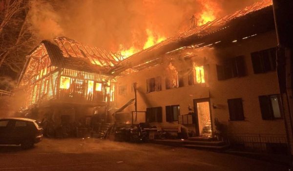 Cinegiornale.net casa-in-fiamme-600x350 Casa in Fiamme Cinema News  