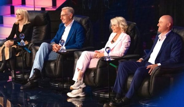 Cinegiornale.net ascolti-tv-27-settembre-tu-si-que-vales-straccia-ballando-con-le-stelle-boom-per-maria-de-filippi-1-600x350 Ascolti TV 27 settembre: Tú Sí Que Vales straccia Ballando con le Stelle – Boom per Maria De Filippi! News  