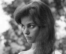 Cinegiornale.net claudia-cardinale-come-e-morta-e-quale-malattia-aveva-lattrice-simbolo-del-cinema-italiano-220x180 Claudia Cardinale: come è morta e quale malattia aveva l’attrice simbolo del cinema italiano Cinema News  