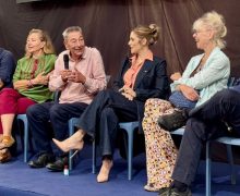Cinegiornale.net come-ti-muovi-sbagli-gianni-di-gregorio-e-il-cast-parlano-del-film-a-venezia-82-220x180 Come ti muovi, sbagli: Gianni Di Gregorio e il cast parlano del film a Venezia 82 News  