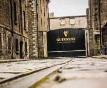Cinegiornale.net guinness-storehouse-di-dublino-storia-dove-si-trova-e-perche-devi-visitarla-almeno-una-volta-nella-vita-220x180 Guinness Storehouse di Dublino: storia, dove si trova e perché devi visitarla almeno una volta nella vita News  